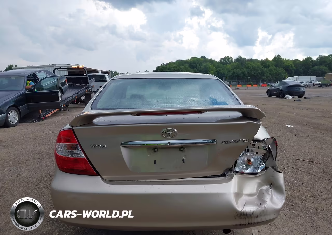2002 Toyota Camry Xle VIN:4T1BE30K12U587247 - 16