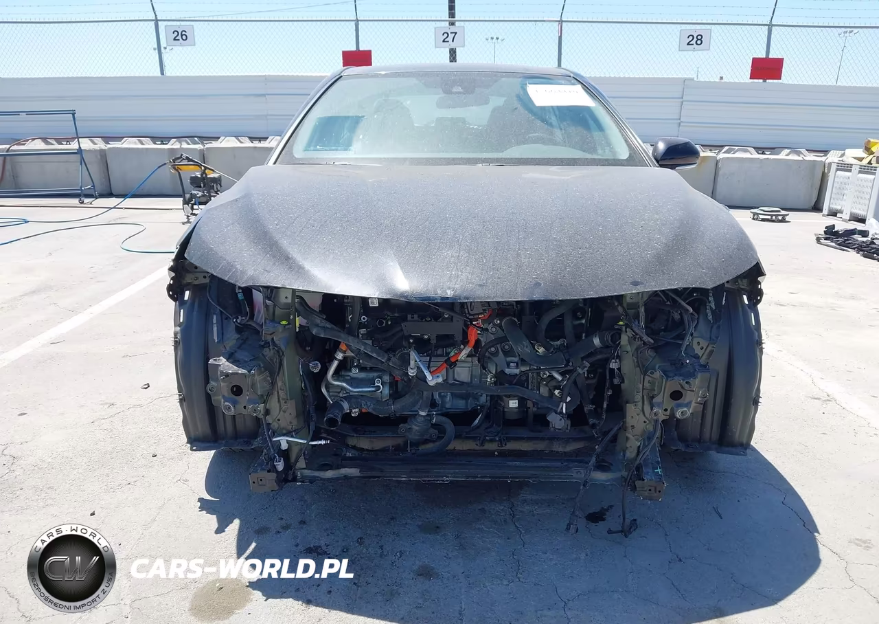 2022 Toyota Camry Nightshade Edition Hybrid VIN:4T1G31AK7NU041863 - 13