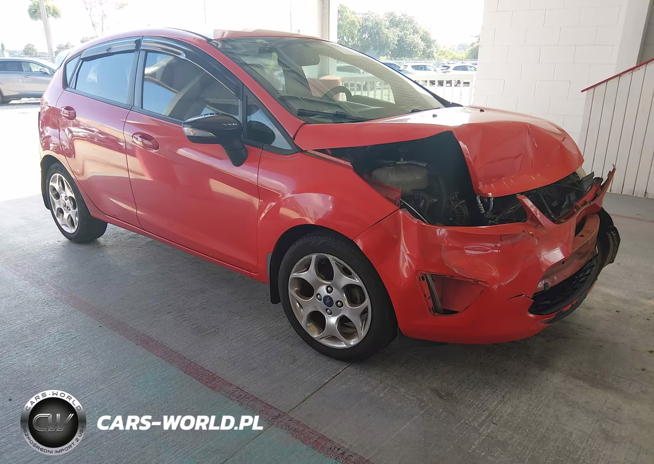2013 Ford Fiesta Titanium – zdjęcie 1 z 16