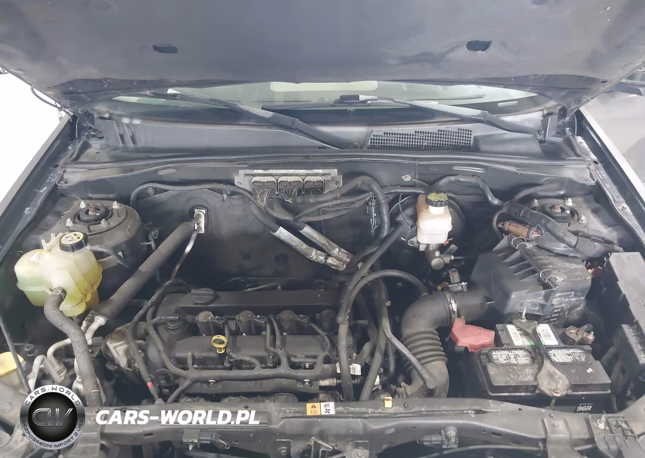 2010 Ford Escape Xls VIN:1FMCU0C72AKB18711 - 10