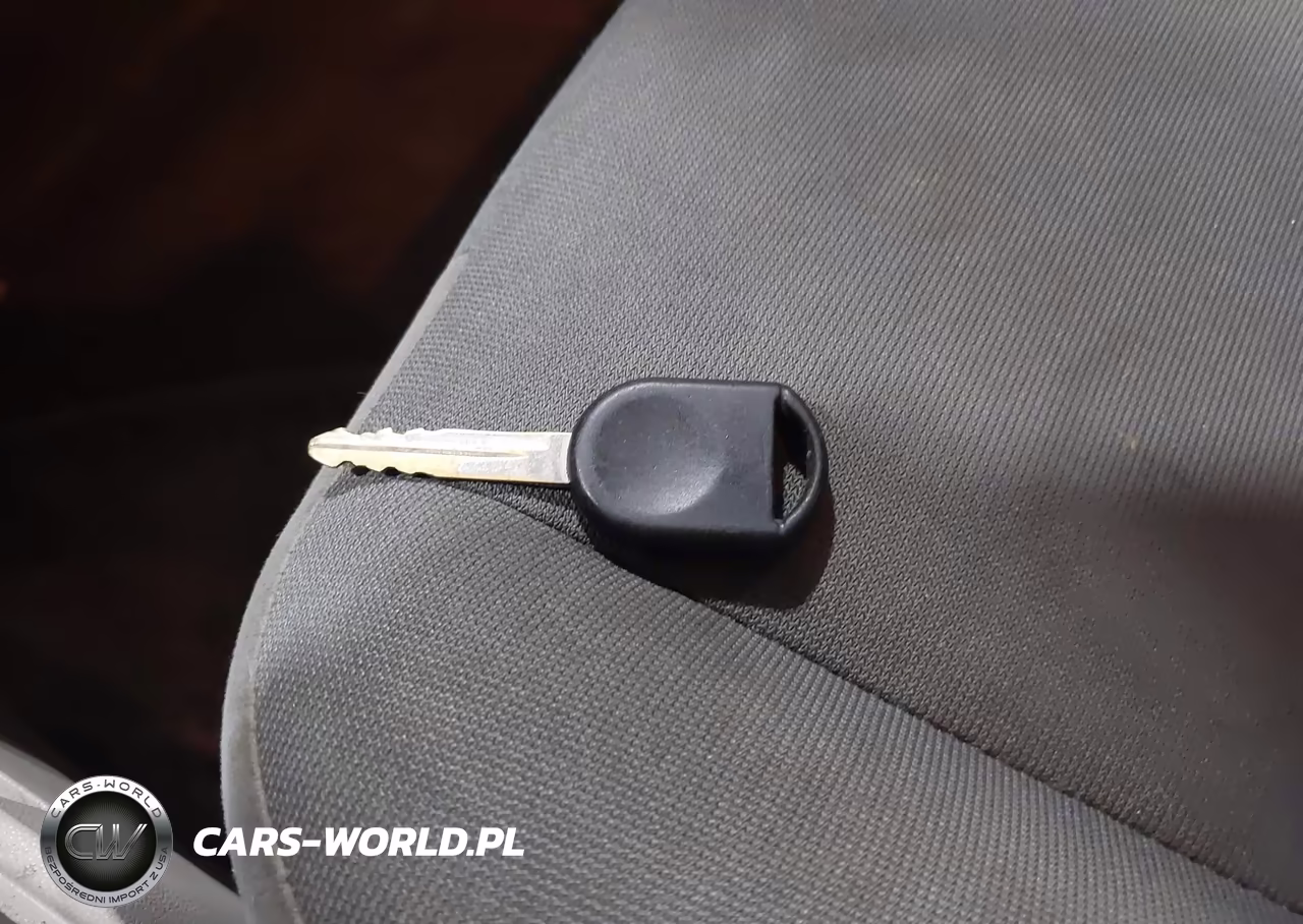 2010 Ford Escape Xls VIN:1FMCU0C72AKB18711 - 11