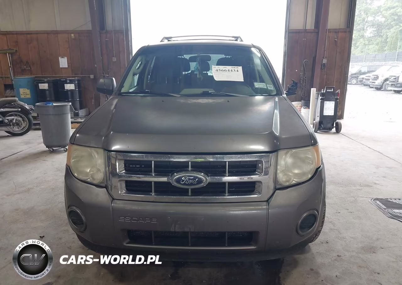 2010 Ford Escape Xls VIN:1FMCU0C72AKB18711 - 12