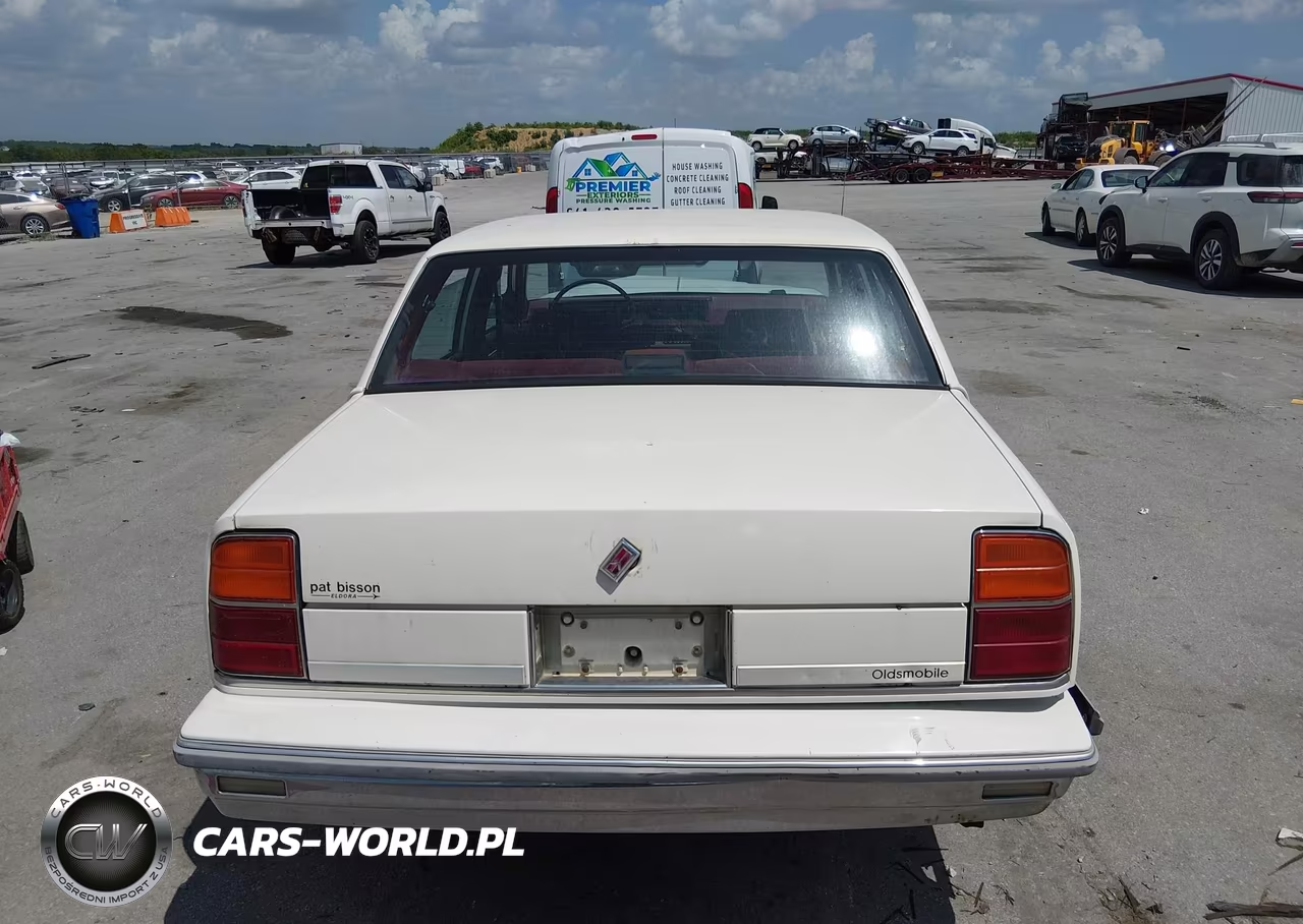 1988 Oldsmobile Delta 88 Royale Brougham VIN:1G3HY53CXJW405490 - 16