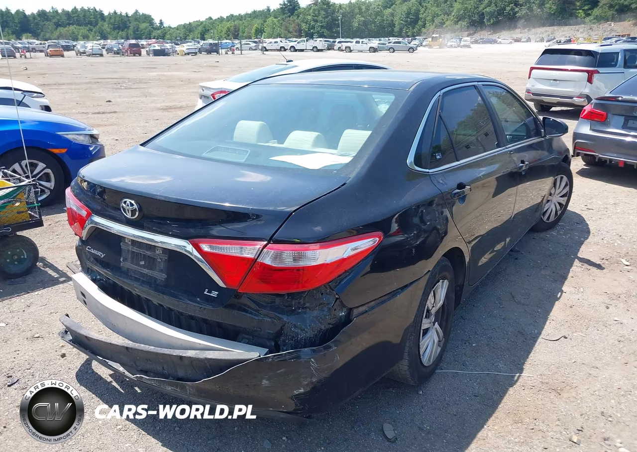 2016 Toyota Camry Le VIN:4T1BF1FK3GU146834 - 4
