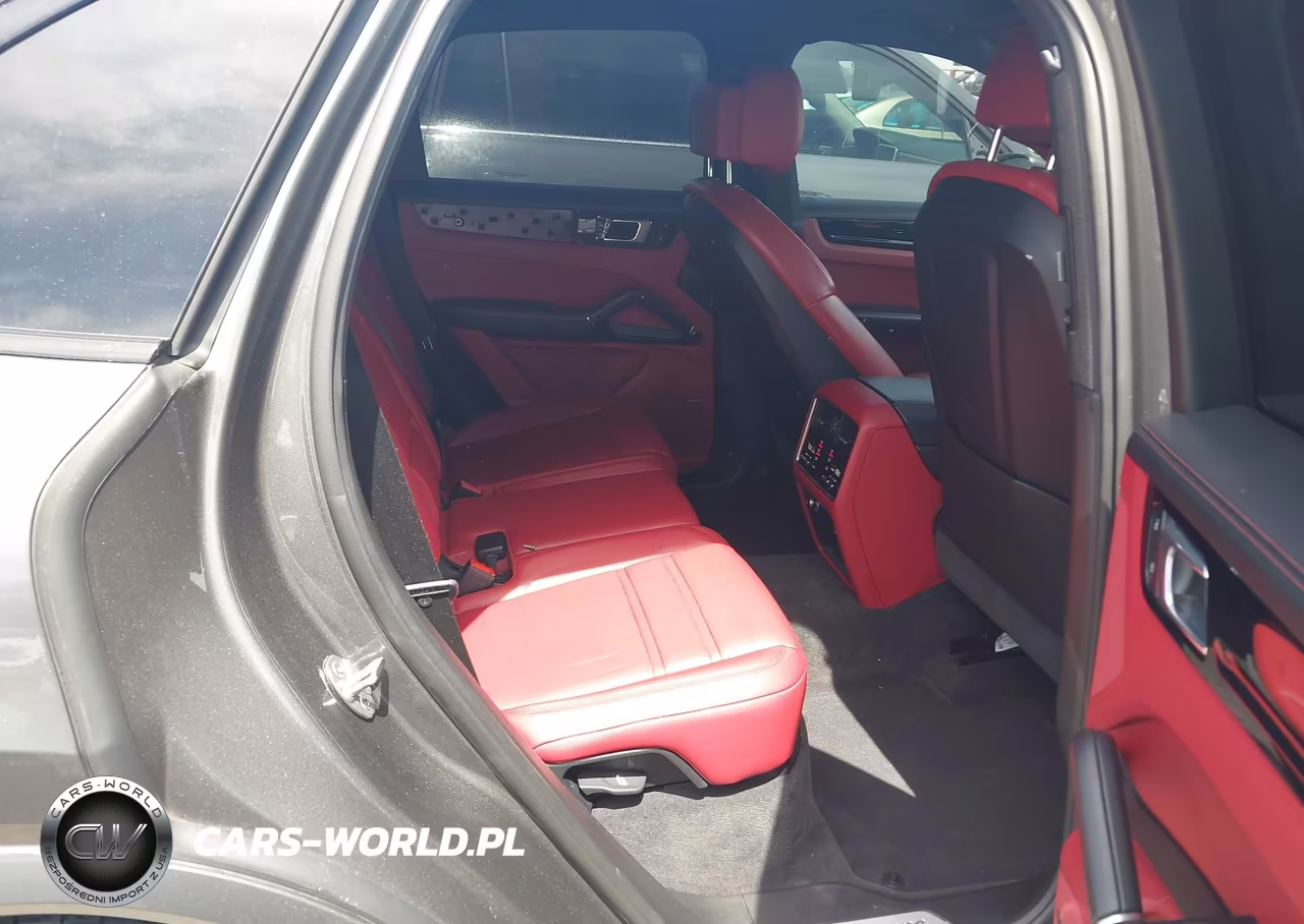 2022 Porsche Cayenne Platinum Edition VIN:WP1AA2AY9NDA04242 - 8