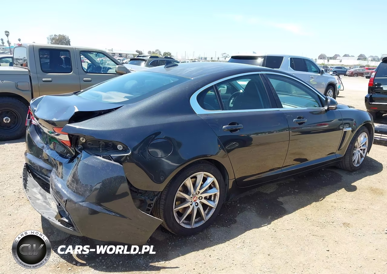 2015 Jaguar Xf 2.0T Premium VIN:SAJWA0FS3FPU83369 - 4