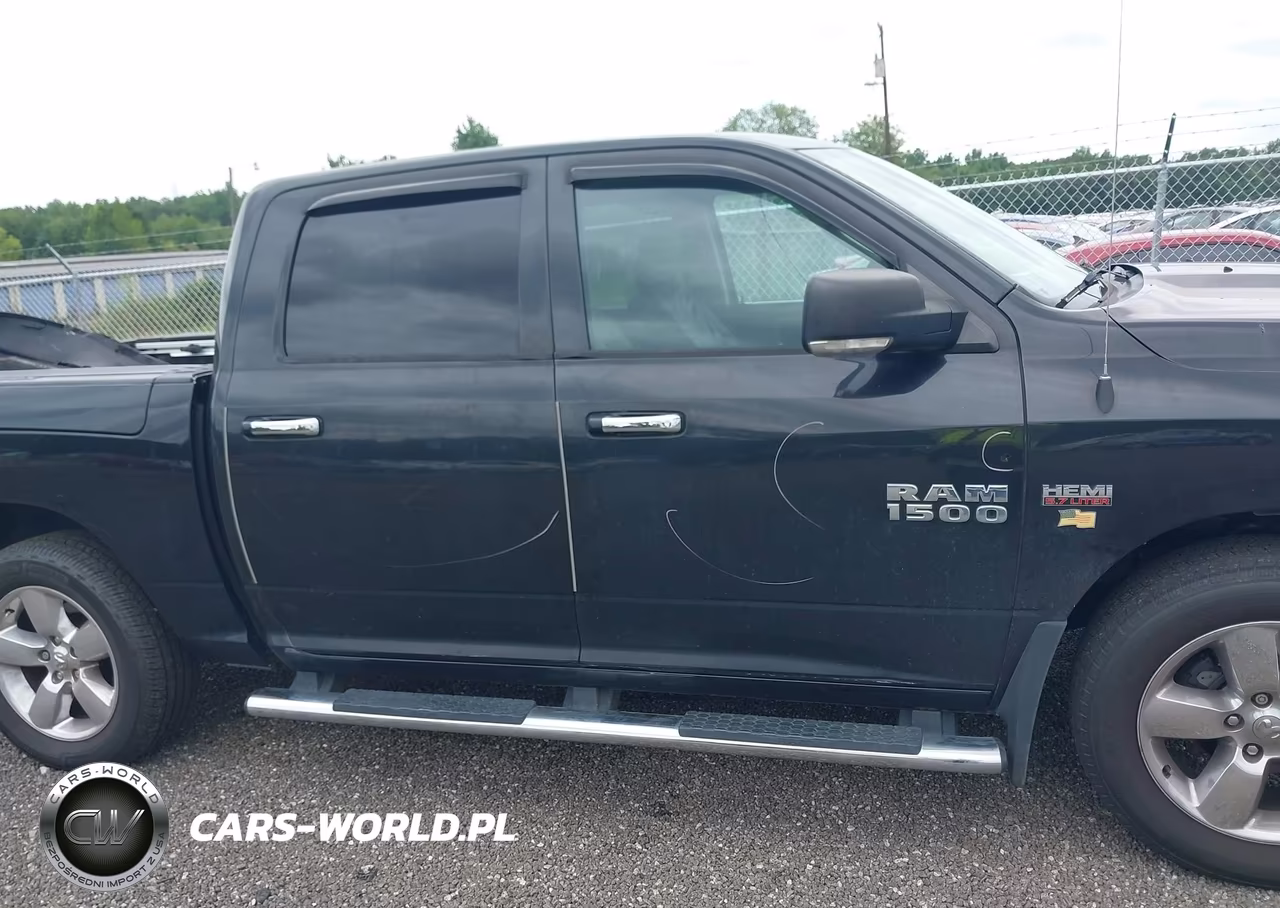 2016 Ram 1500 Big Horn VIN:1C6RR6LT8GS361326 - 13