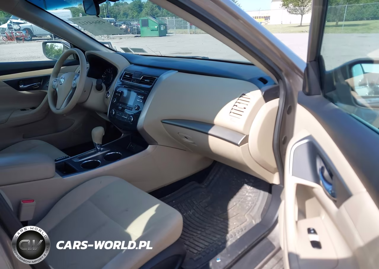 2015 Nissan Altima 2.5 S VIN:1N4AL3AP1FN909312 - 5