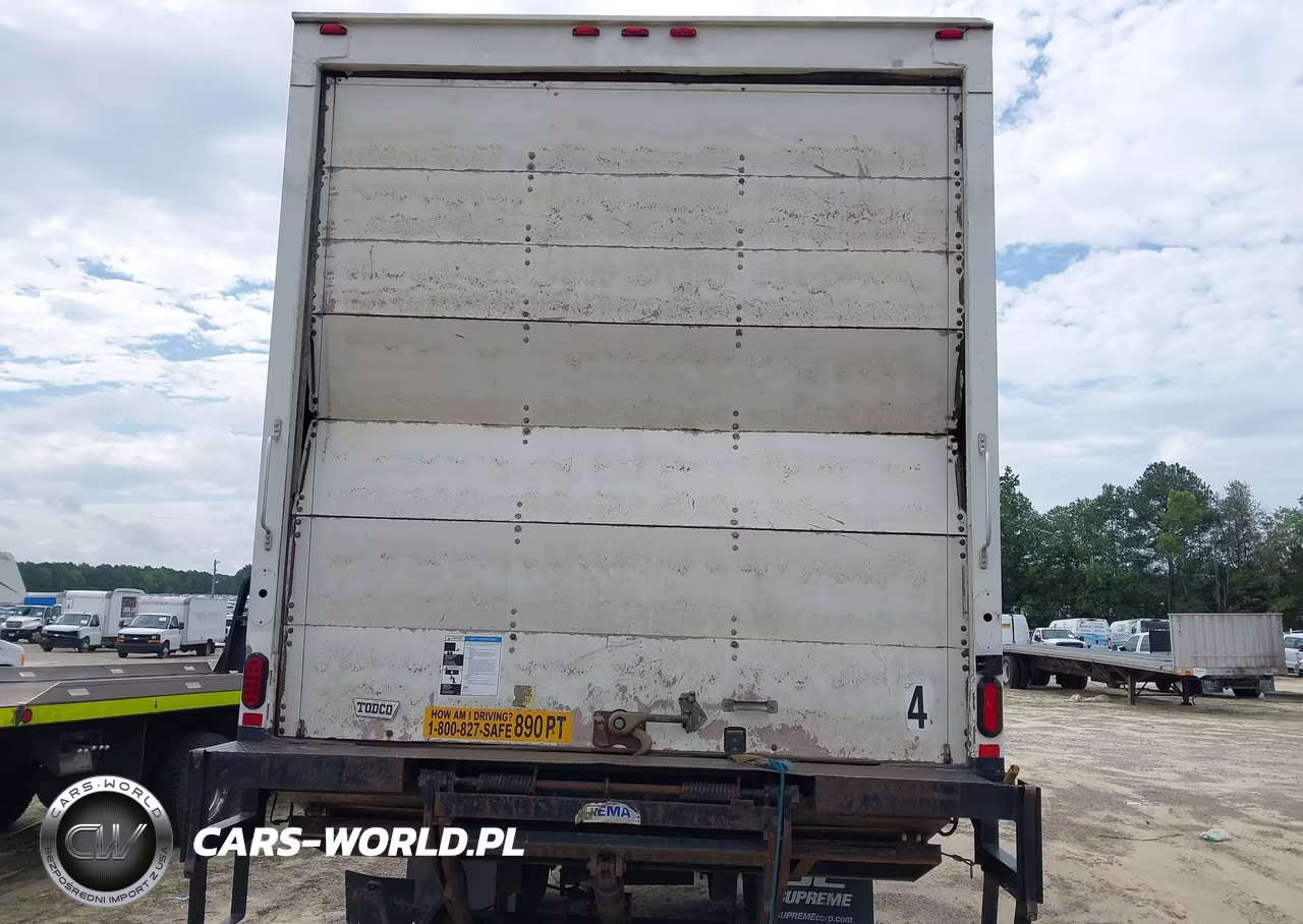 2015 Freightliner M2 106 Medium Duty VIN:1FVACWDT2FHGF8516 - 24