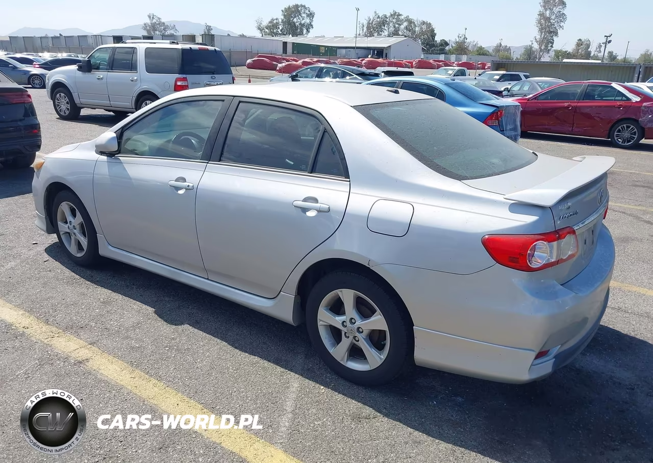 2011 Toyota Corolla S VIN:2T1BU4EEXBC638340 - 3