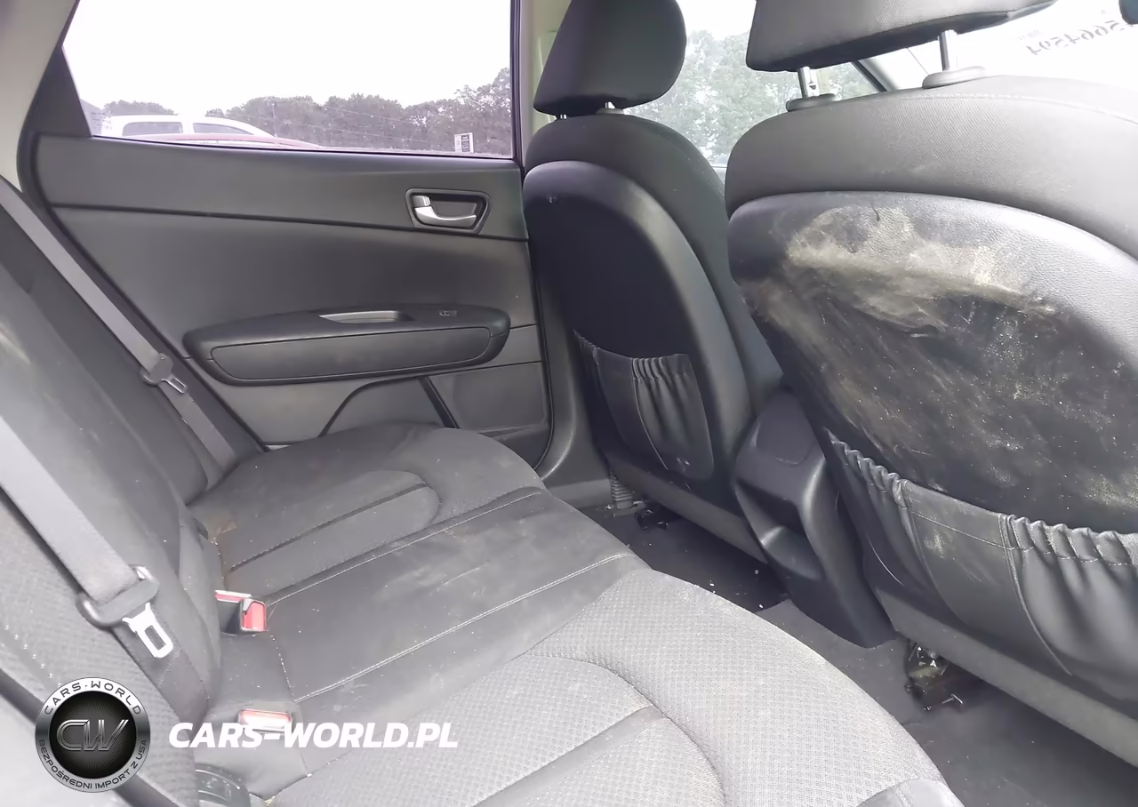2018 Kia Optima Lx VIN:KNAGT4L30J5219528 - 8