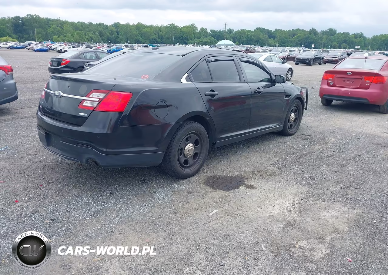 2015 Ford Police Interceptor VIN:1FAHP2MK0FG102457 - 4