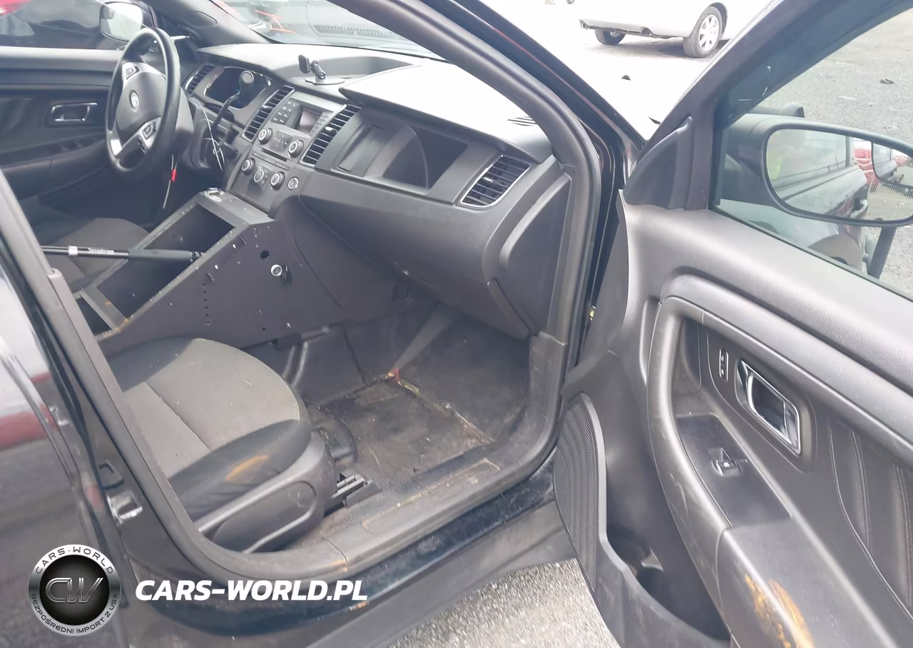2015 Ford Police Interceptor VIN:1FAHP2MK0FG102457 - 5