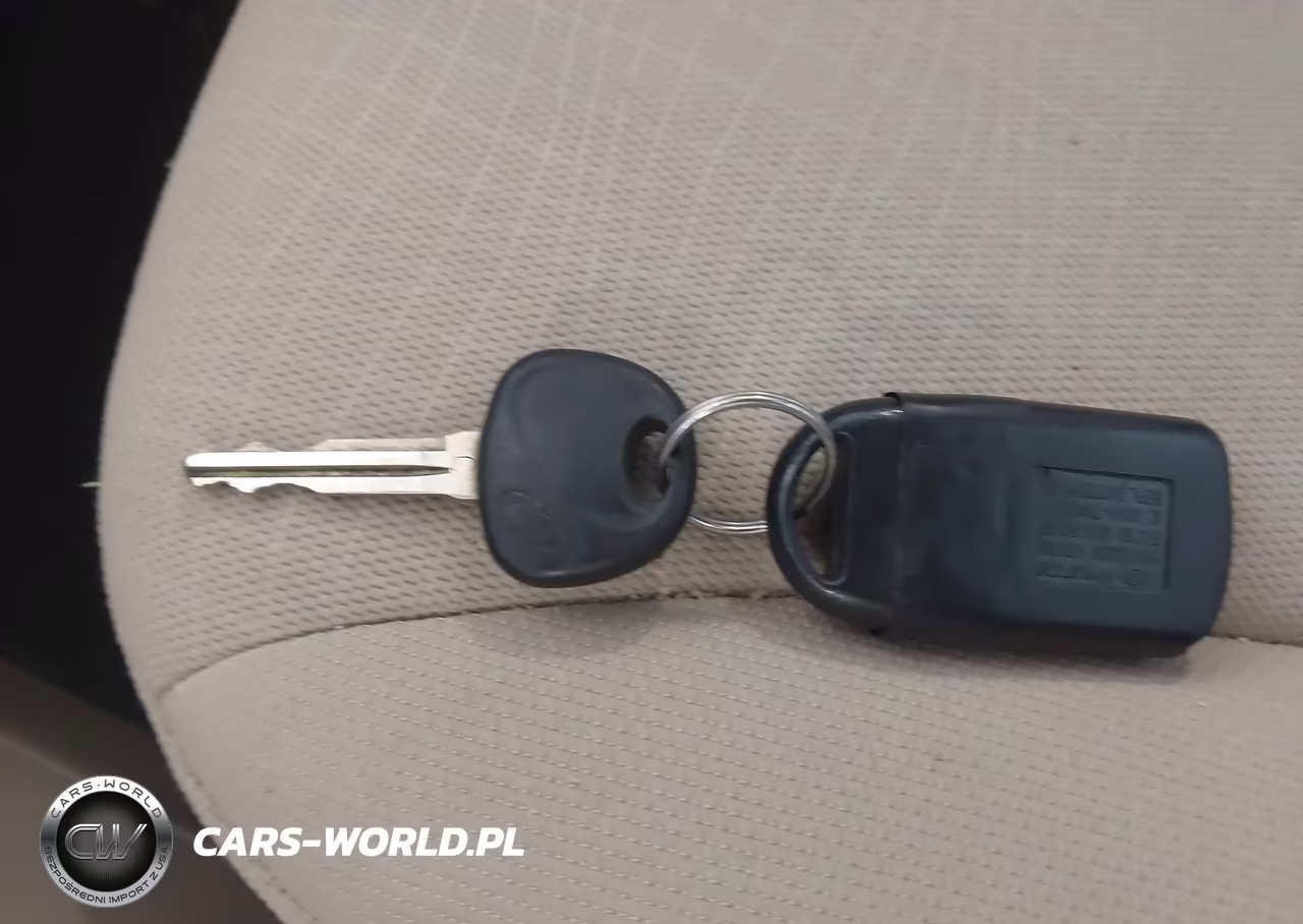 2012 Hyundai Santa Fe Gls VIN:5XYZG3AB4CG130110 - 11