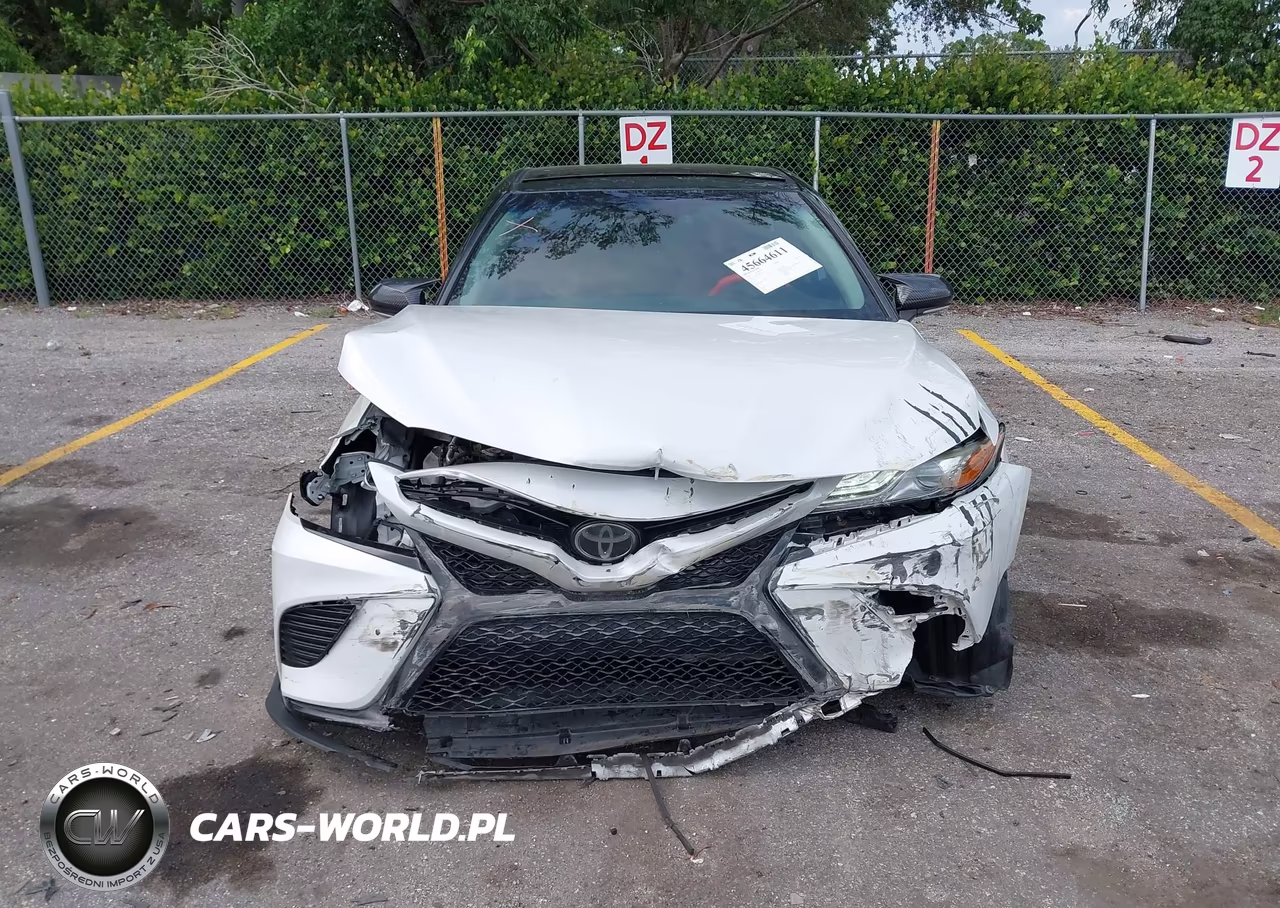 2019 Toyota Camry Xse VIN:4T1B61HK2KU287352 - 13