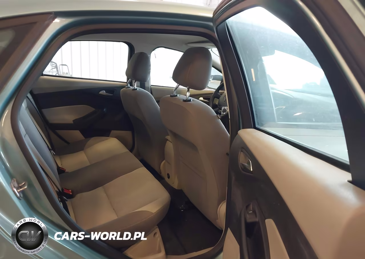 2012 Ford Focus Se VIN:1FAHP3F27CL225730 - 8