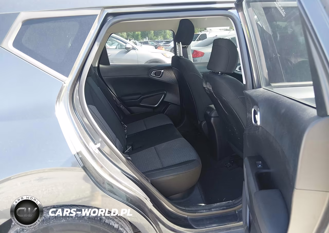 2021 Kia Soul S VIN:KNDJ23AU5M7783606 - 8