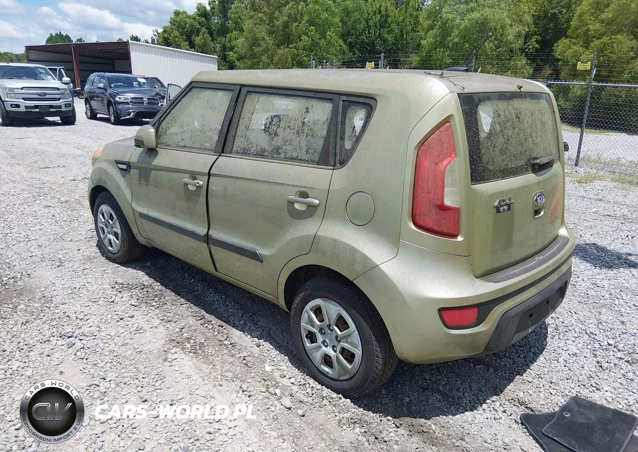 2013 Kia Soul VIN:KNDJT2A58D7584517 - 3