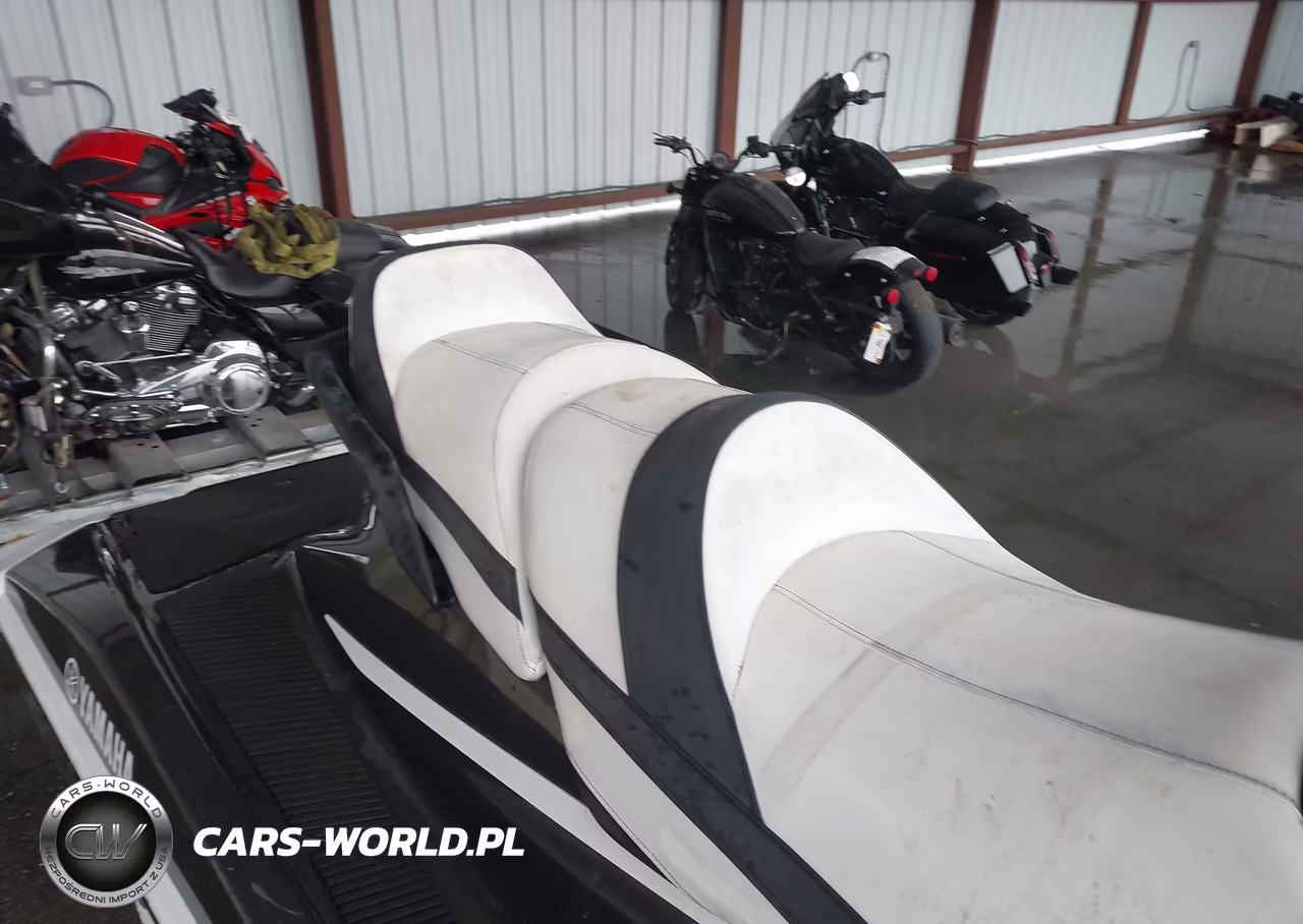 2018 Yamaha Personal Watercraft VIN:YAMA0683F818 - 8
