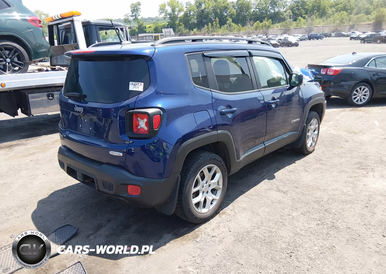 2016 Jeep Renegade Latitude VIN:ZACCJBBT8GPE40596 - 4