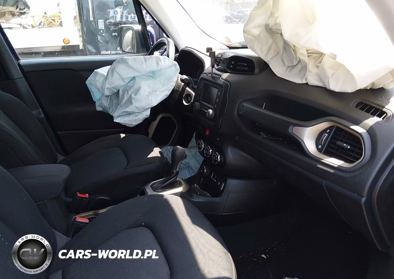 2016 Jeep Renegade Latitude VIN:ZACCJBBT8GPE40596 - 5