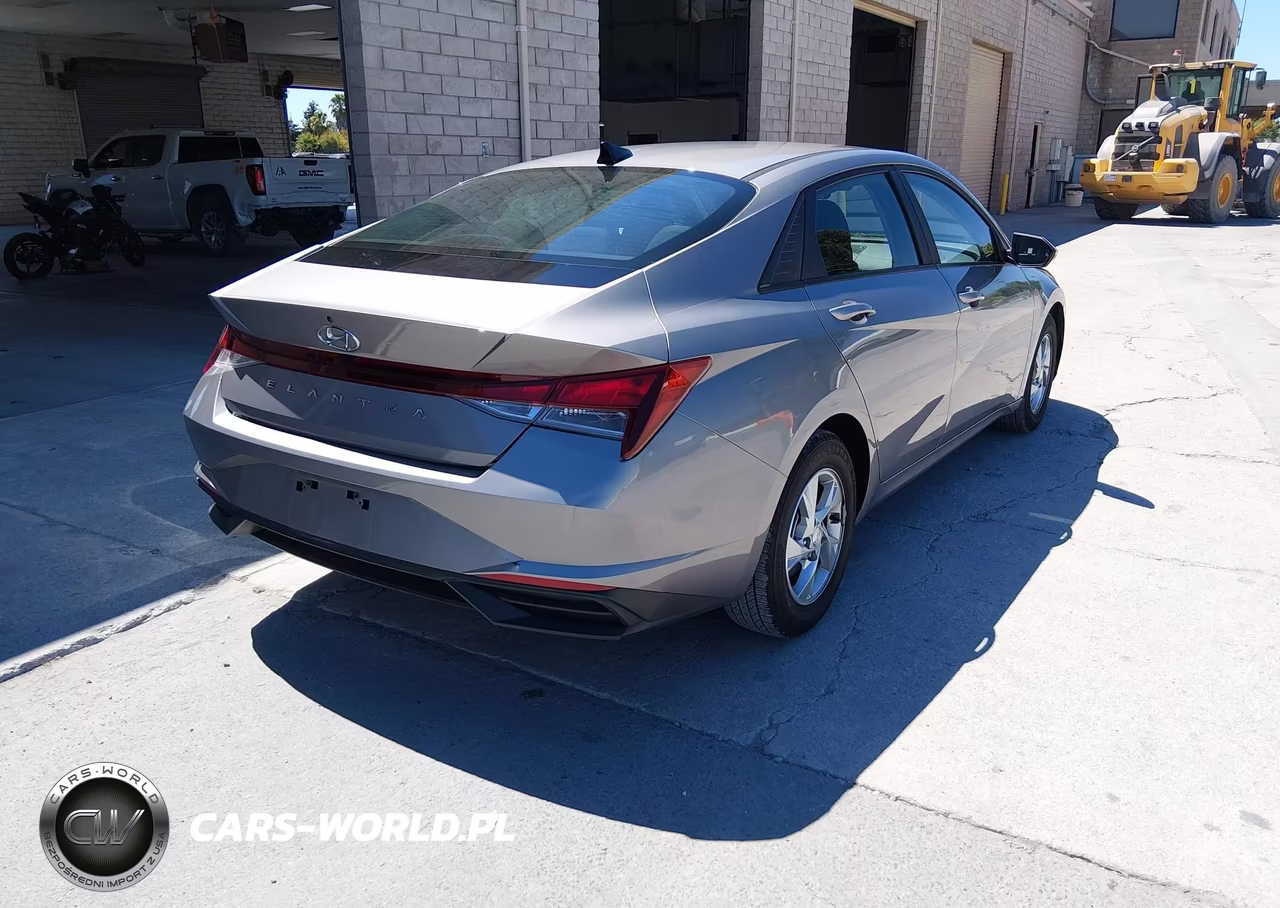2023 Hyundai Elantra Se VIN:KMHLL4AG7PU557798 - 4