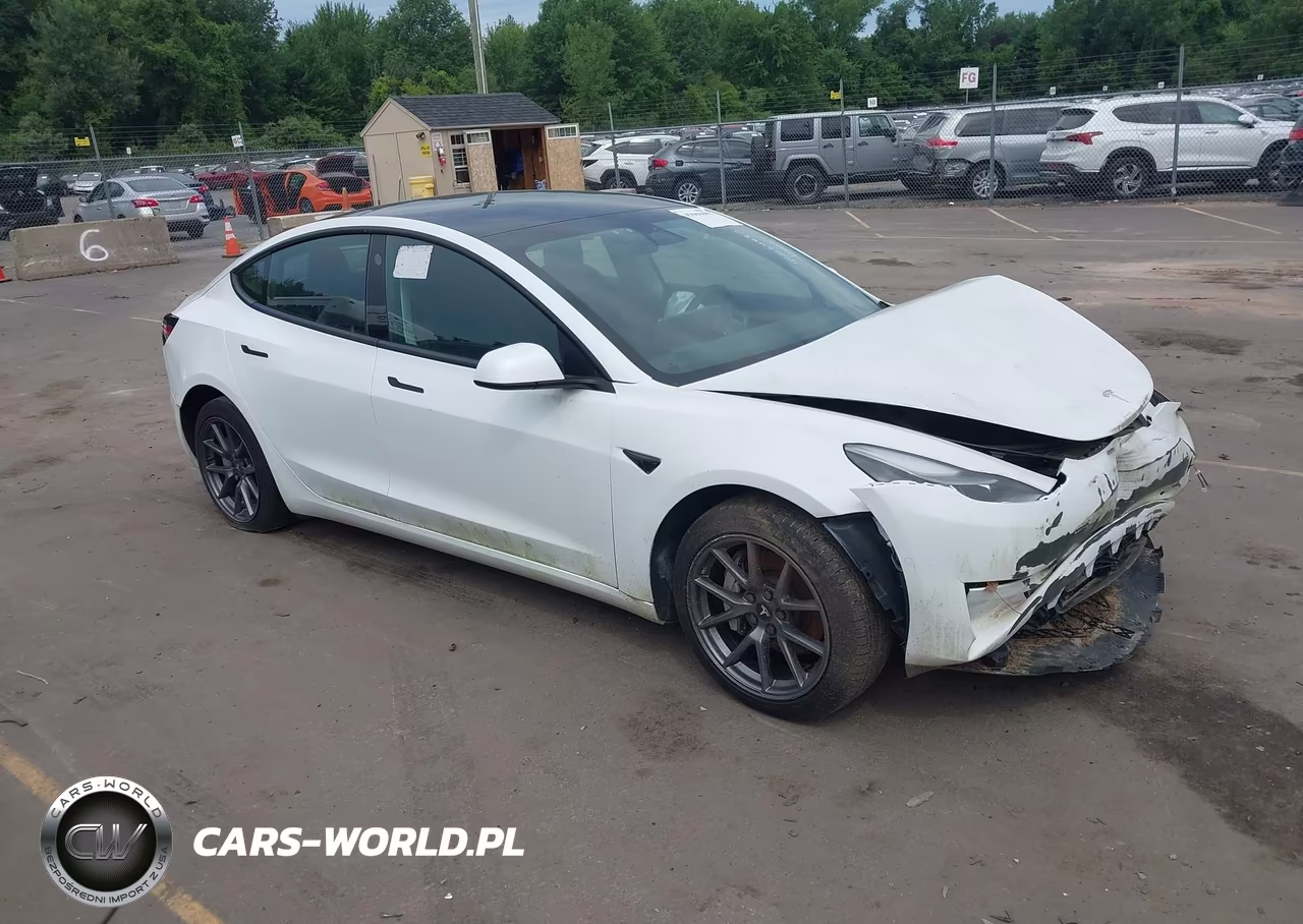 2021 Tesla Model 3 Standard Range Plus Rear-Wheel Drive