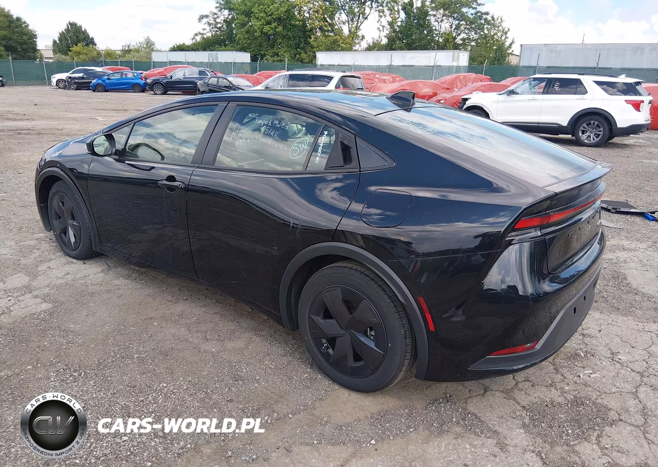 2025 Toyota Prius Le VIN:JTDACAAU5S3057430 - 3