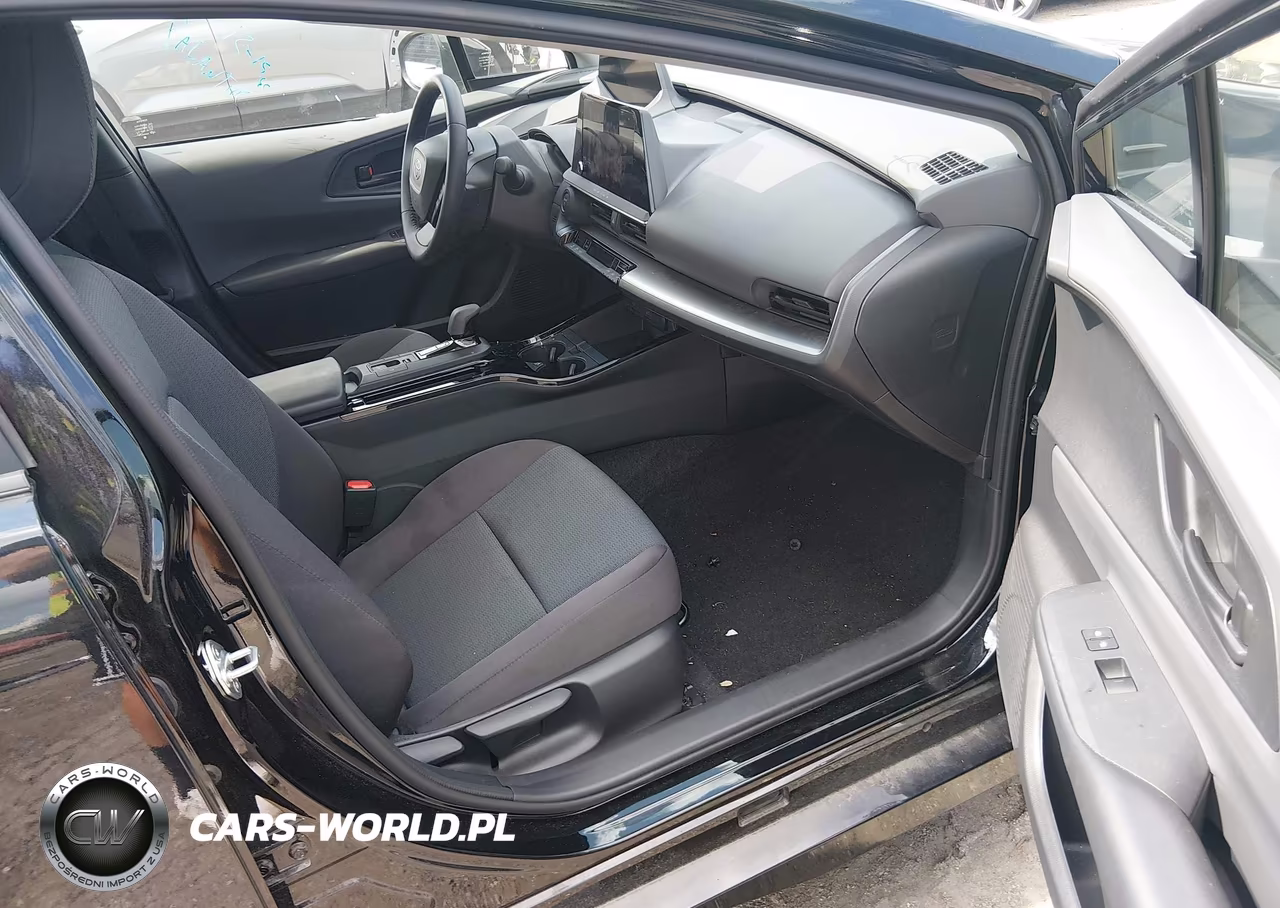 2025 Toyota Prius Le VIN:JTDACAAU5S3057430 - 5