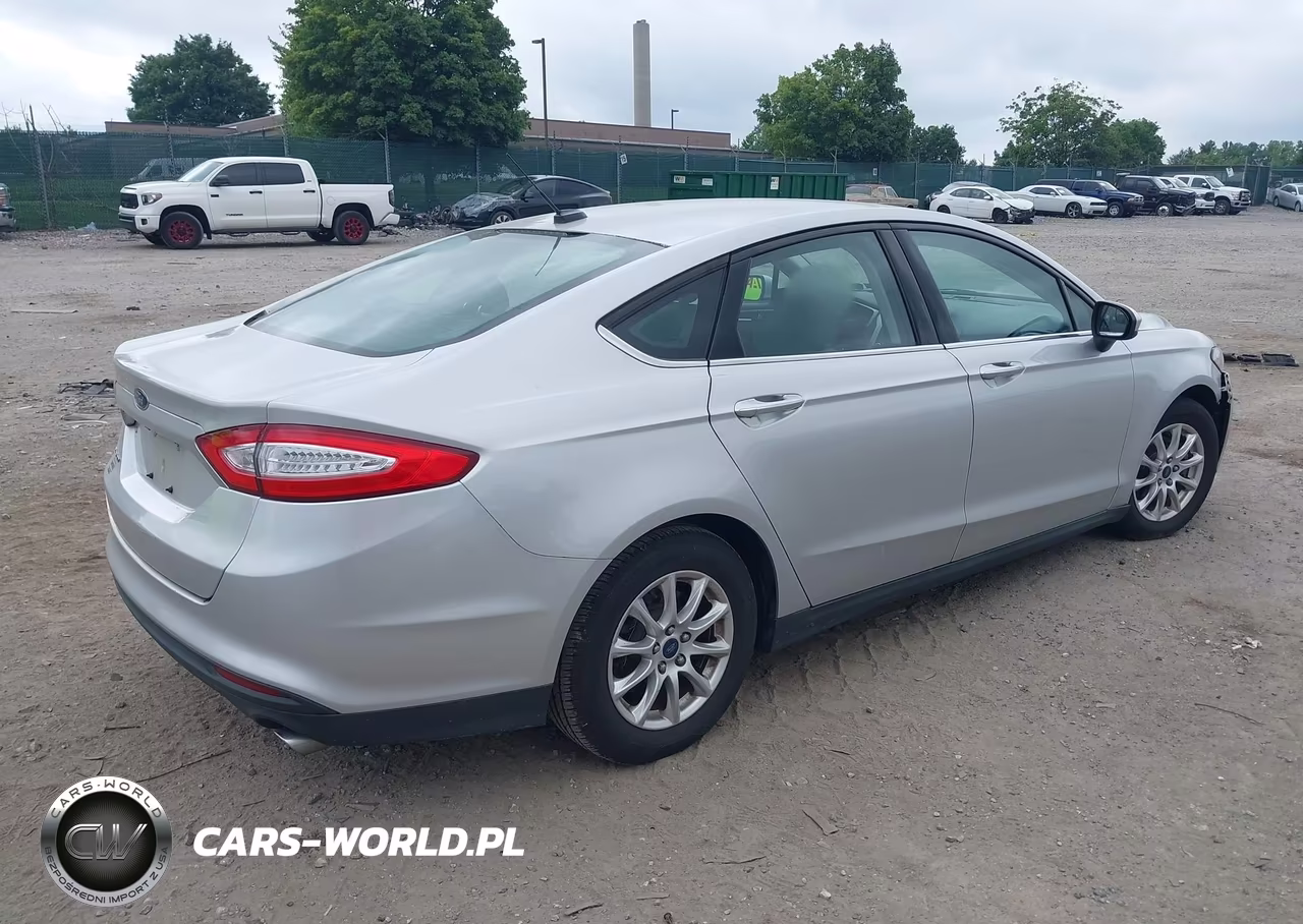 2016 Ford Fusion S VIN:3FA6P0G75GR210277 - 4