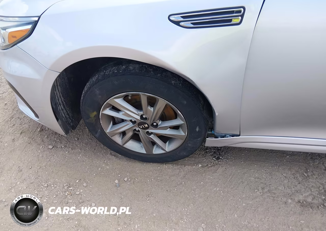 2019 Kia Optima Lx VIN:5XXGT4L36KG302980 - 16