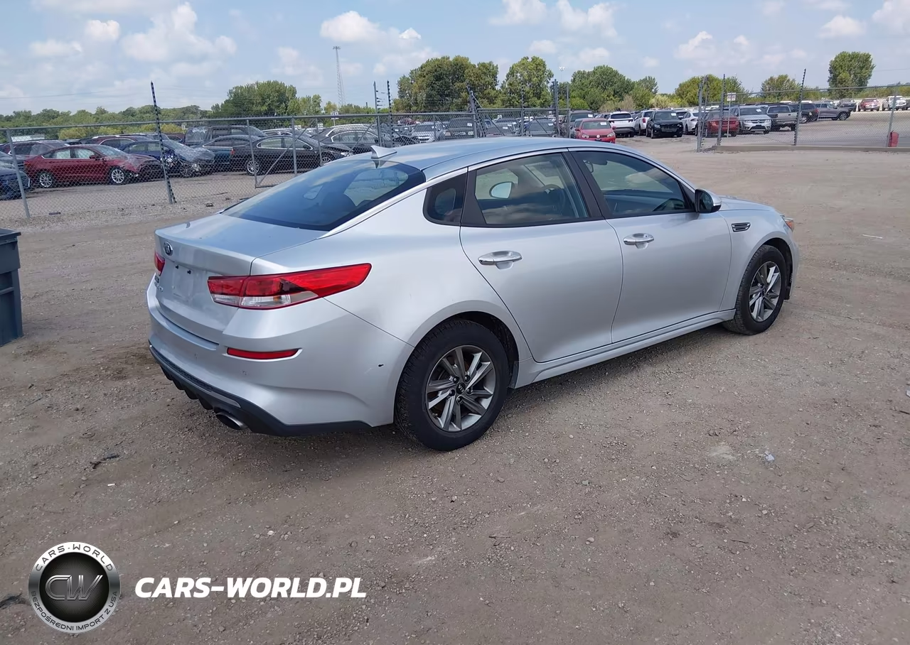 2019 Kia Optima Lx VIN:5XXGT4L36KG302980 - 4