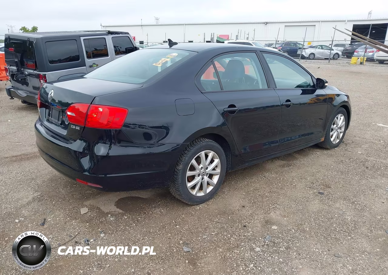 2012 Volkswagen Jetta 2.5L Se VIN:3VWDX7AJ8CM398067 - 4