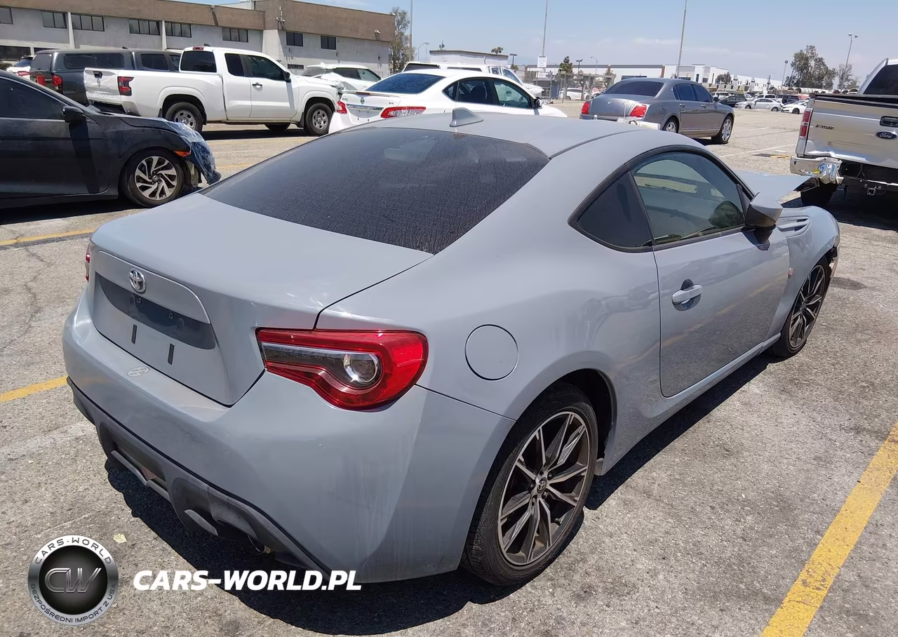2018 Toyota 86 VIN:JF1ZNAA12J8700763 - 4