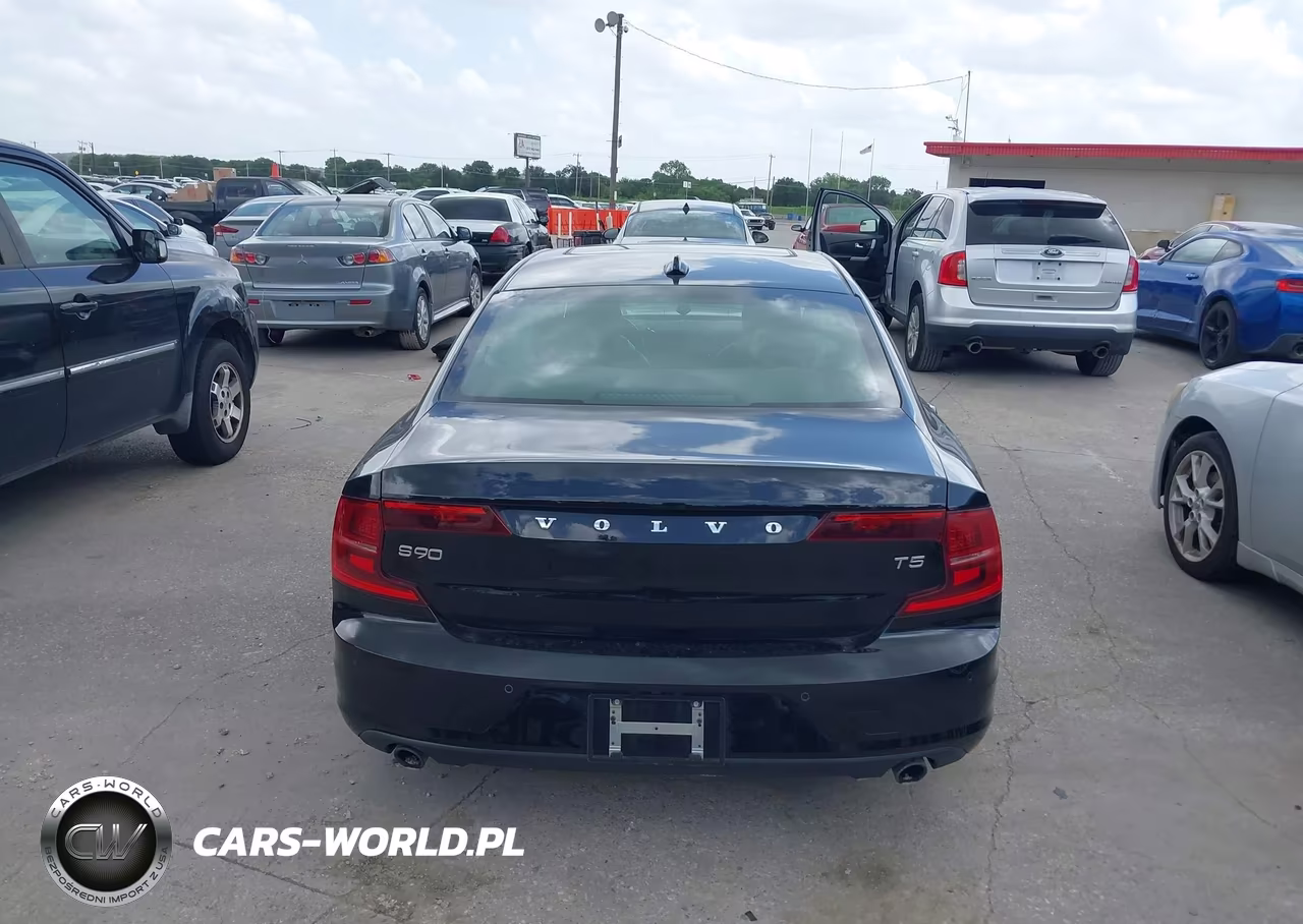 2018 Volvo S90 T5 Momentum VIN:LVY982AK8JP029226 - 16