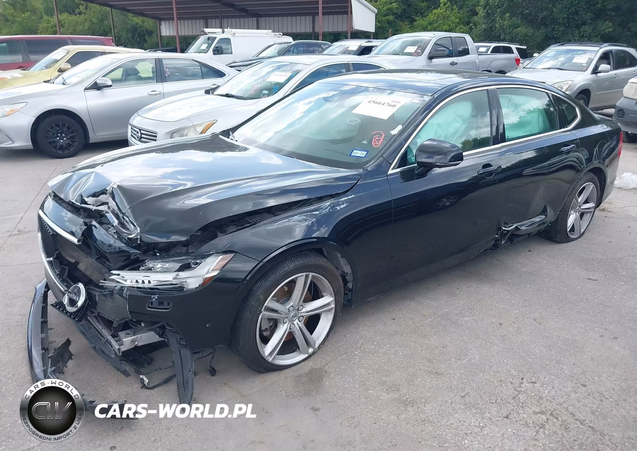 2018 Volvo S90 T5 Momentum VIN:LVY982AK8JP029226 - 2