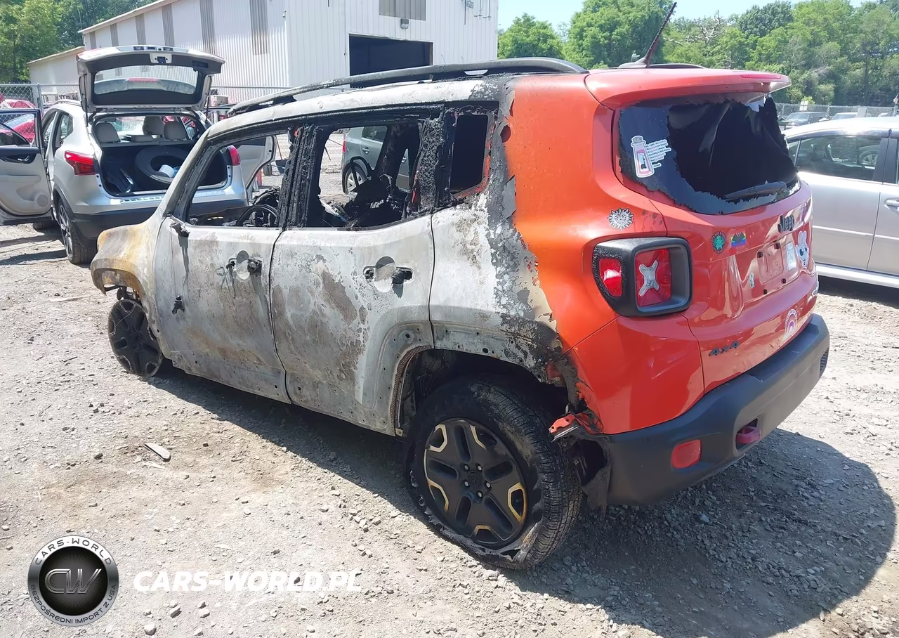 2017 Jeep Renegade Trailhawk 4X4 VIN:ZACCJBCB3HPF99386 - 3