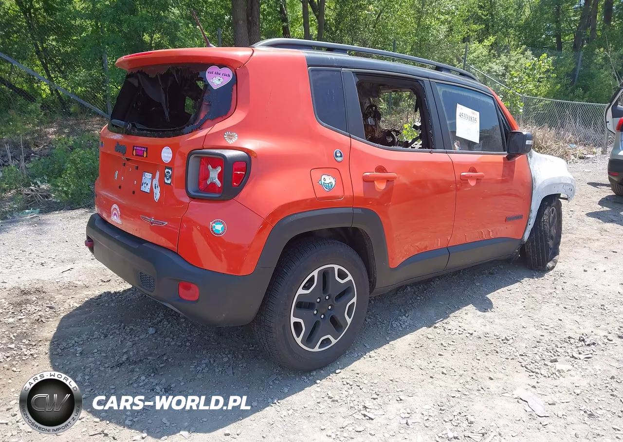 2017 Jeep Renegade Trailhawk 4X4 VIN:ZACCJBCB3HPF99386 - 4