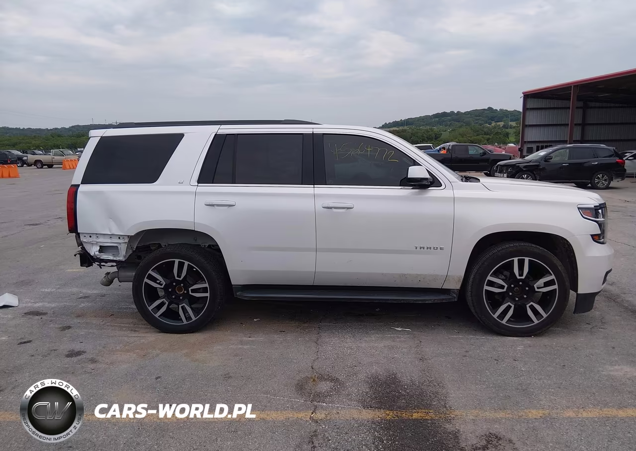2018 Chevrolet Tahoe Lt VIN:1GNSKBKC3JR212384 - 14