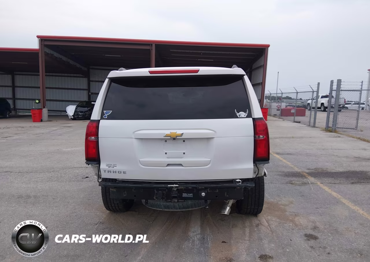 2018 Chevrolet Tahoe Lt VIN:1GNSKBKC3JR212384 - 17