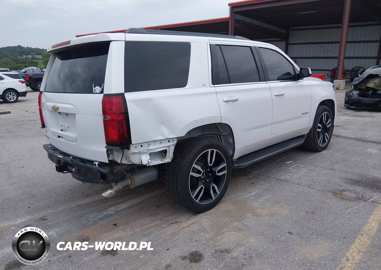 2018 Chevrolet Tahoe Lt VIN:1GNSKBKC3JR212384 - 4