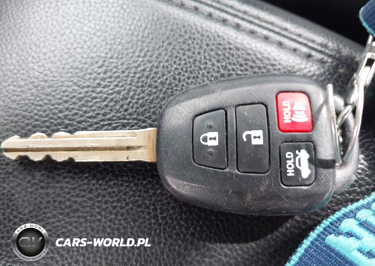 2015 Toyota Corolla S Plus VIN:5YFBURHE0FP240097 - 11
