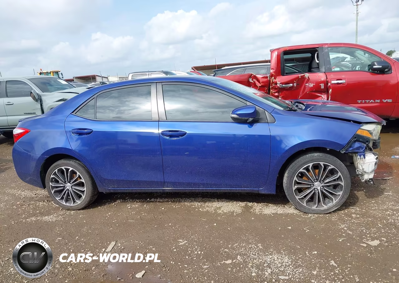 2015 Toyota Corolla S Plus VIN:5YFBURHE0FP240097 - 13