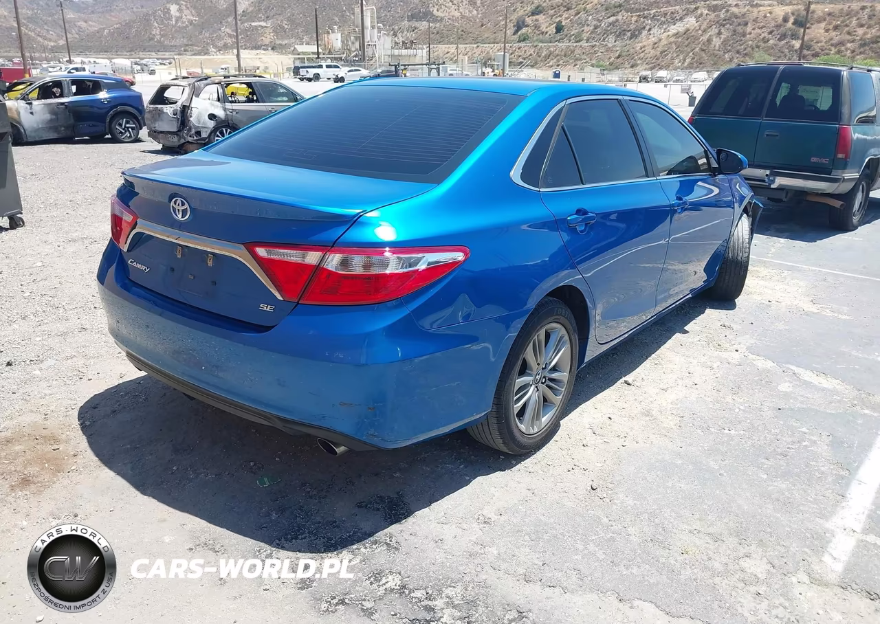 2017 Toyota Camry Se VIN:4T1BF1FK2HU811935 - 4