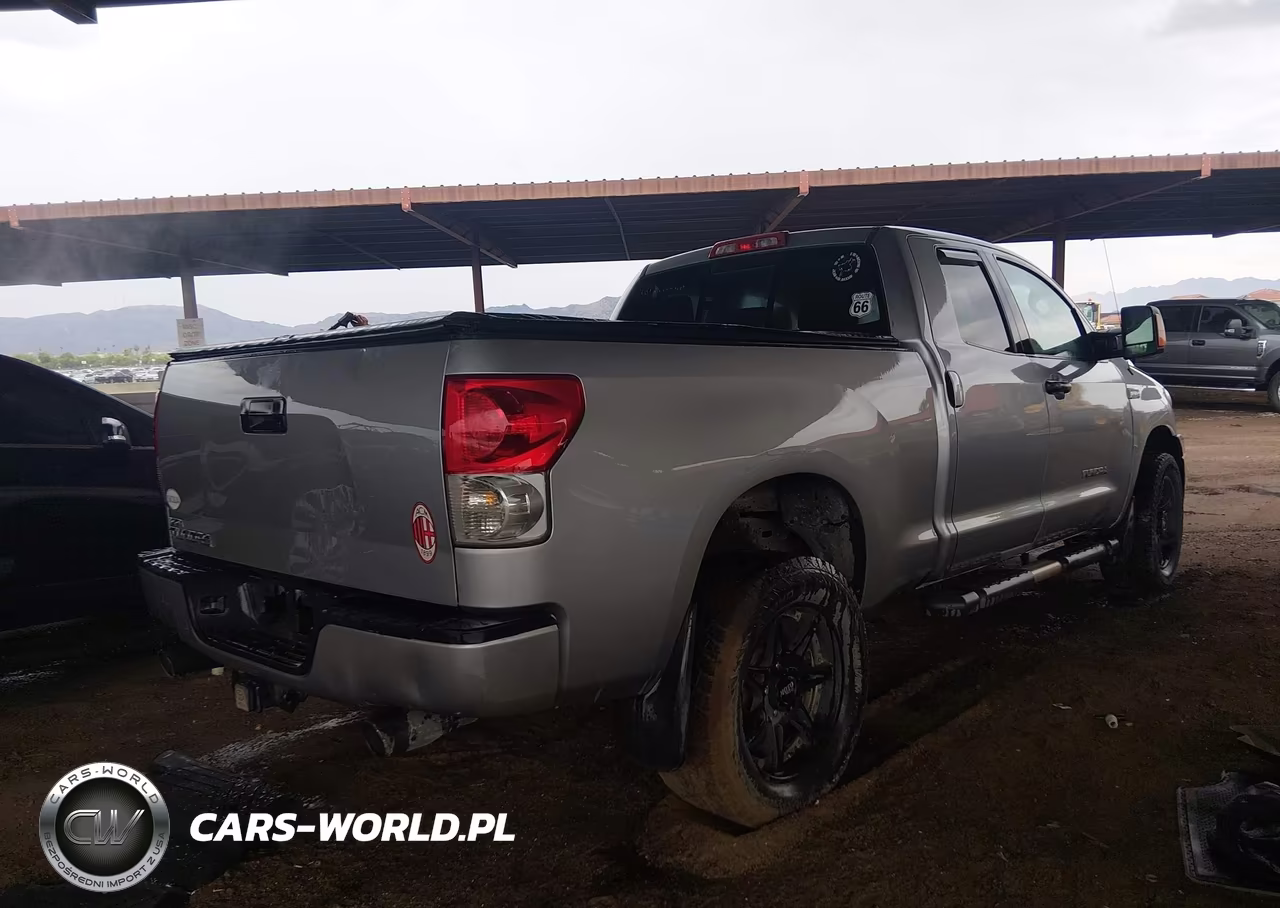 2008 Toyota Tundra Base 5.7L V8 VIN:5TBBV54128S523483 - 4