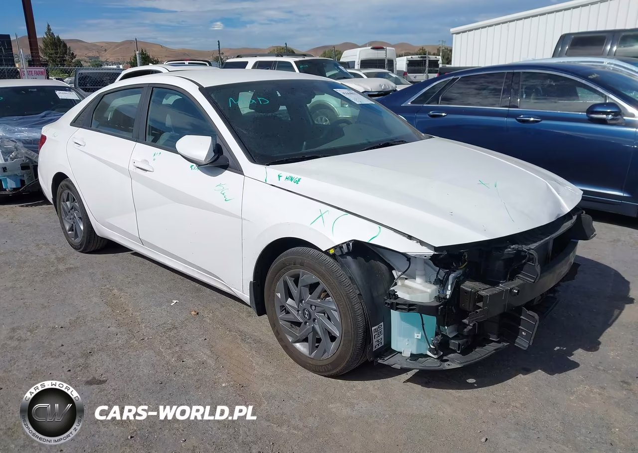 2024 Hyundai Elantra Hybrid Blue – zdjęcie 1 z 17