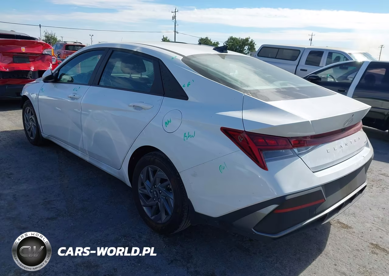 2024 Hyundai Elantra Hybrid Blue VIN:KMHLM4DJ2RU113350 - 3