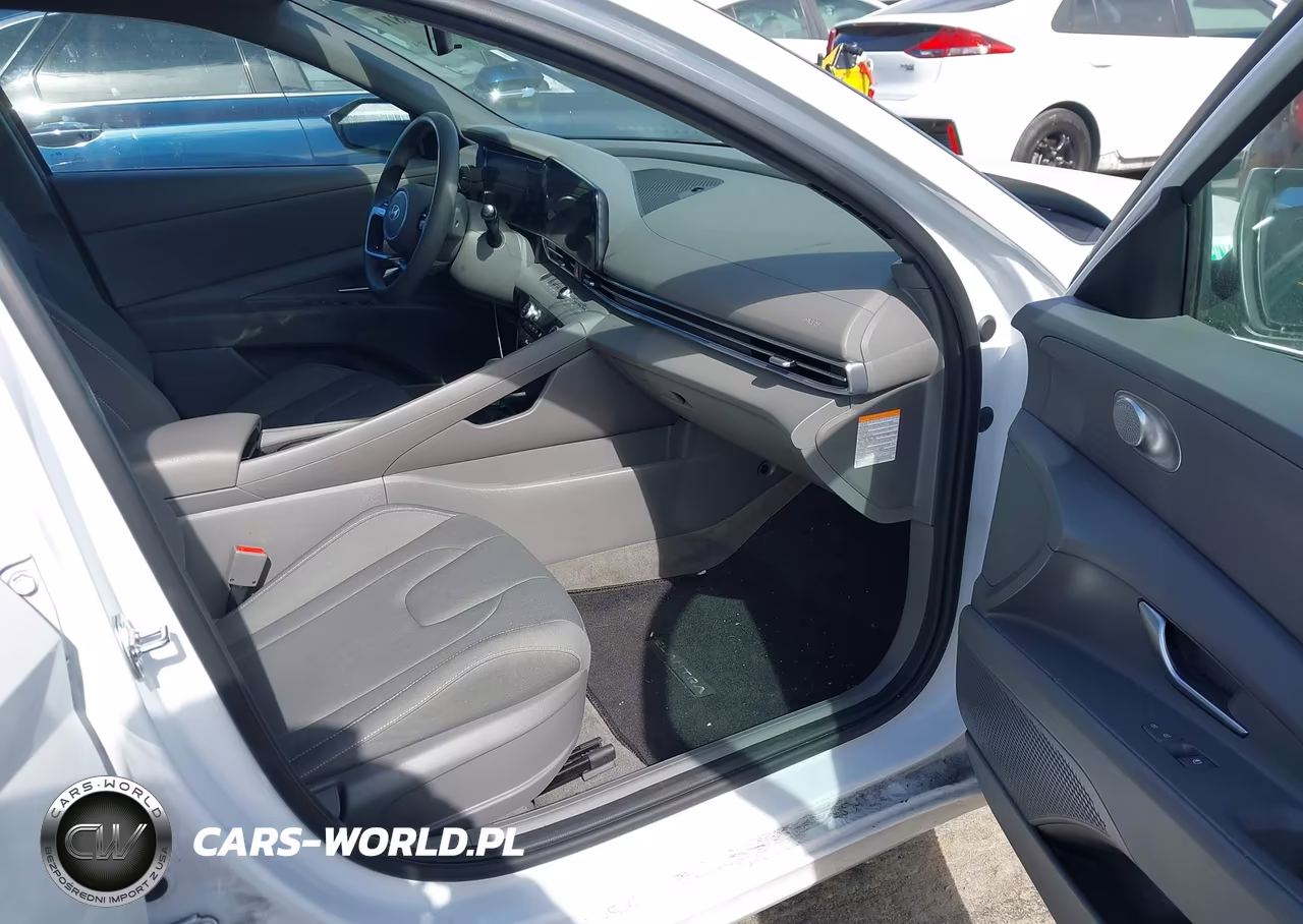 2024 Hyundai Elantra Hybrid Blue VIN:KMHLM4DJ2RU113350 - 5