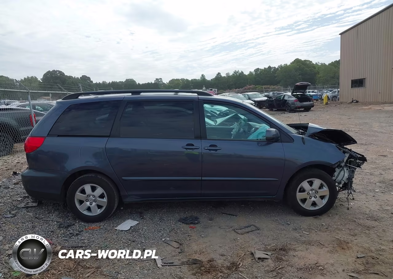 2010 Toyota Sienna Xle VIN:5TDYK4CC8AS306940 - 14