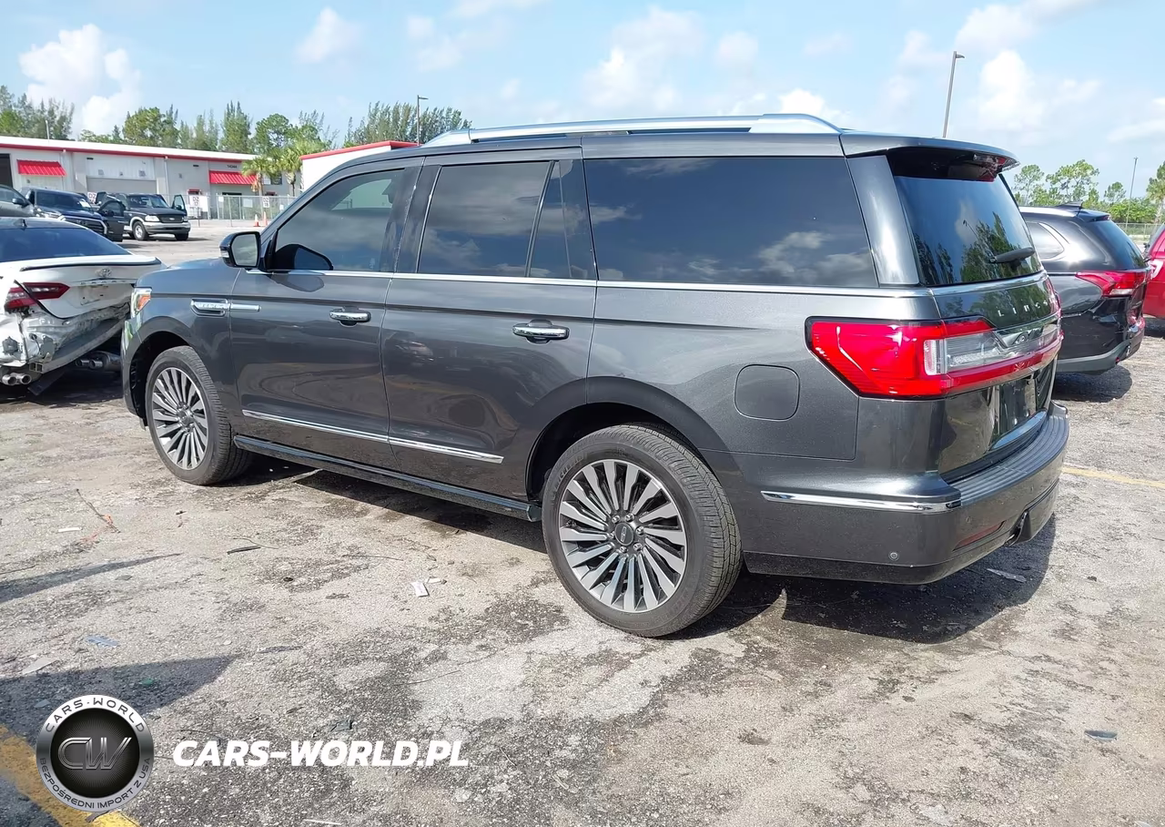 2018 Lincoln Navigator Reserve VIN:5LMJJ2LT6JEL02053 - 3
